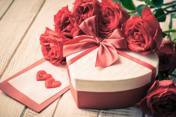 Gợi ý 10 món quà cưới cho cô dâu vô cùng ý nghĩa trong ngày trọng đại (năm 2020)
