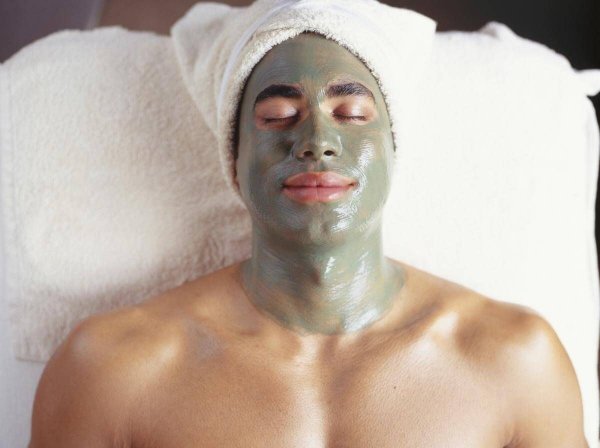 यहां पुरुषों के चेहरे की गहरी सफाई के लिए 10 सर्वश्रेष्ठ फेस पैक दिए गए हैं। पुरुषो के लिए फेस पैक के फायदे |3 घर में बने फेस पैक भी (2020)