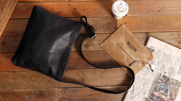 スロウ／SLOW バッグ ショルダーバッグ 鞄 メンズ 男性 男性用レザー  