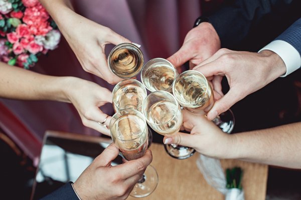 送別会で喜ばれる記念品ギフト12選 男性にはおしゃれなボールペンがおすすめ ベストプレゼントガイド