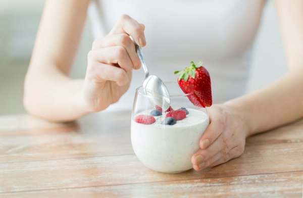 Gemar Mengonsumsi Yoghurt? Ini 10 Rekomendasi Produk Yoghurt Terbaik yang Bisa Kamu Coba
