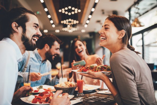 15 Rekomendasi Restoran Makan Siang Terbaik di Tangerang, Cocok untuk Istirahat di Sela-Sela Aktivitas (2023)