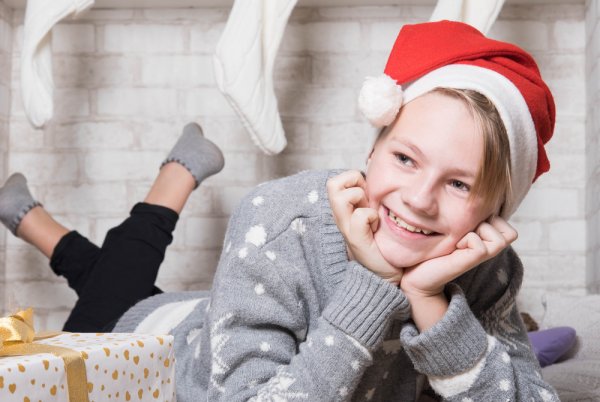 中学生に喜ばれるクリスマスメッセージ 書き方のポイントや男の子向け 女の子向けの文例をご紹介 ベストプレゼントガイド