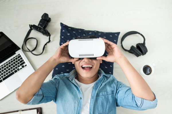 Keep With The Changing Trends: 10 Cool Tech Gadgets To Buy And Marvel At in 2019