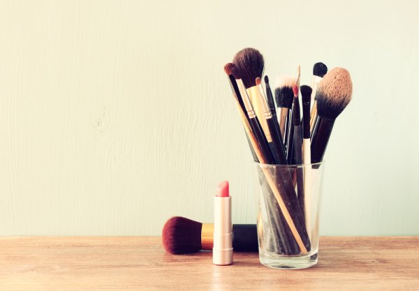 Pas untuk Pemula, Inilah 15 Rekomendasi Makeup Brush Set Terbaik Langganan Beauty Content Creator! (2023)