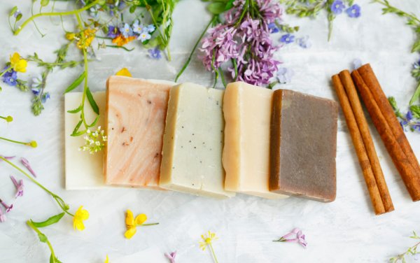 Learn How to Take Care of Normal Skin with These Best Soaps Available in the Market for Normal Skin Type (2020)	
