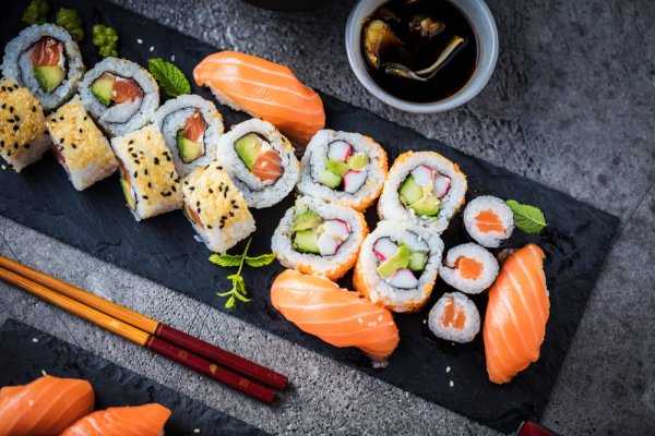 Mencicipi Kelezatan Jepang di Ibukota, Yuk Cek 10 Rekomendasi Restoran Sushi Terbaik di Jakarta! (2023)
