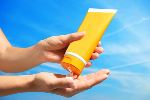 10 Pilihan Sunscreen untuk Kulit Kering, Maksimal Melindungi dari Sinar UV, Ditinjau Dokter Ahli