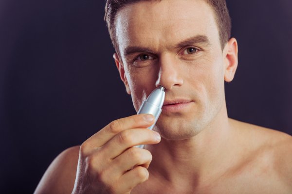 Mencukur Bulu Hidung dengan Aman dan Bersih, Ini 10 Rekomendasi Alat Cukur Bulu Hidung Terbaik (2023)