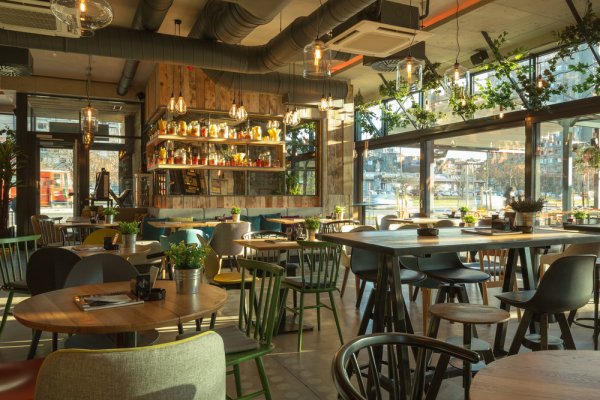 Kuliner Memikat di Summarecon Bekasi: Menikmati Ragam Kelezatan di 12 Restoran Pilihan (2023)