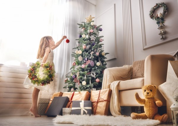 ６歳の女の子に人気のクリスマスプレゼントランキング 着せ替え人形などがおすすめ ベストプレゼントガイド
