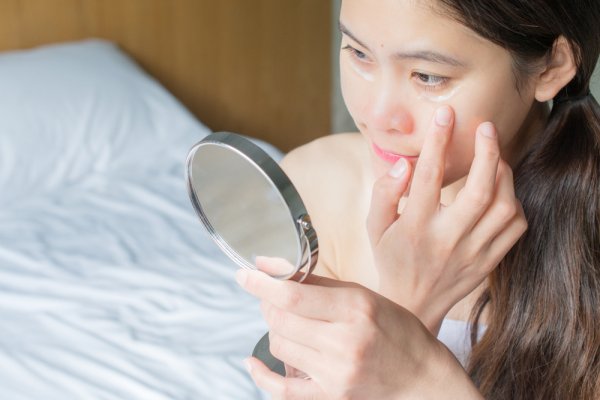 Wondering What to Do about Those Puffy Eyes and Dark Circles(2020)? 10 Best Eye Creams for Oily Skin to Invest in a Good Under Eye Cream