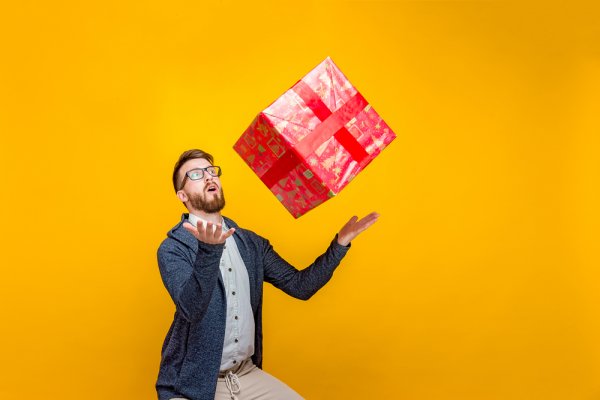 Gift Boxes Can Be Excellent Gifts for Men. Not Sure How to Pick One? Here's How to Select Gift Boxes for Men and 10 Great Gift Box Ideas for Any Man in Your Life (2019)