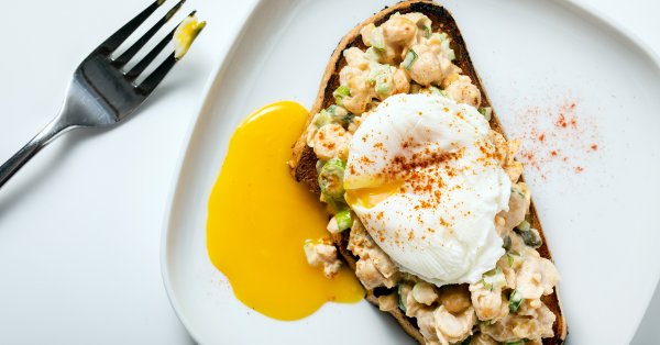 यदि आप स्वस्थ रहने के लिए नास्ता करतें है,तो अंडे नाश्ते में शामिल अवश्य करें : अंडो से बनने वाले 10 स्वादिस्ट व्यंजन विधि,साथ में आवशयक सामग्री की सूचि है।(2020)