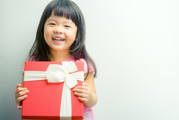 Gợi ý 10 món quà 1/6 dễ thương cho bé (năm 2021)