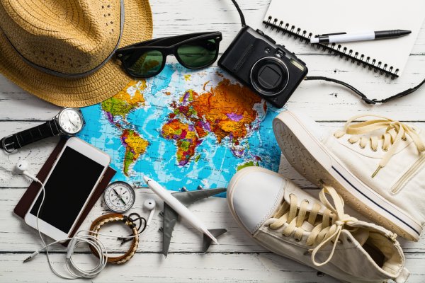 10 Tips Traveling agar Lebih Menyenangkan dan Seru! (2023)