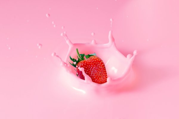 15 Rekomendasi Susu Strawberry, Sehat dan Lezat (2023)