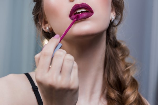 10 Warna Lipstik Sariayu untuk Bibir yang Semakin Menawan
