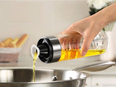 10 bình đựng dầu ăn giúp bảo quản dầu tốt mà lại cực tiện lợi, không thể thiếu trong gian bếp nhà bạn (năm 2023)