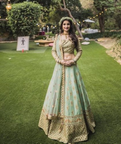 Capture the Exuberance of Womanhood and Bring Out You Femininity in a Green Lehenga Choli. 10 Stunning Lehengas in Green Colour (2019)