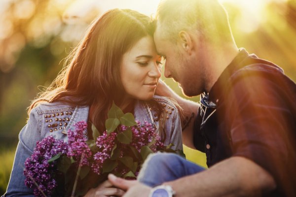 10 Gifts for Boyfriend on Anniversary That Will Bring You Closer Together and How to Create Traditions That Will Keep You Close (2018)