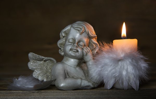 Losing Someone is Difficult: Express Your Sympathy with Thoughtful Bereavement Gift Ideas (2020)
