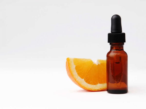 Want Brighter, Tighter, and, Overall Better-Looking Skin(2020)? 10 Best Vitamin C-Serums  Brands that are Sure to Leave Your Skin Happy and Bright.