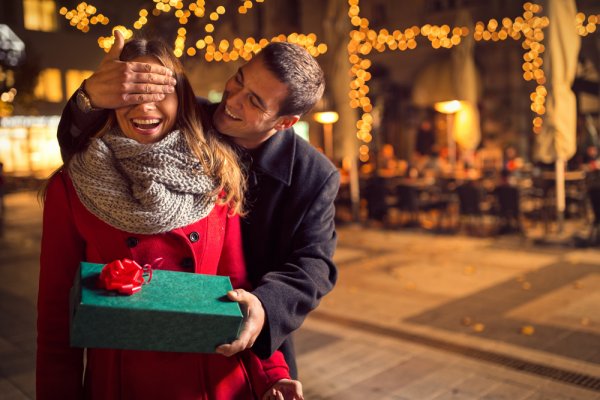 30 gợi ý mua quà Noel ý nghĩa, lãng mạn tặng vợ yêu (năm 2022)! Phiên bản mới nhất được lựa chọn bởi các chuyên gia quà tặng	