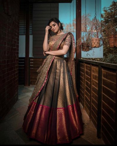 Flaunt Your Impeccable Dressing Sense with a Lehenga Saree: 10 Best Lehenga Saree Designs and Other Tips for a Perfect Look