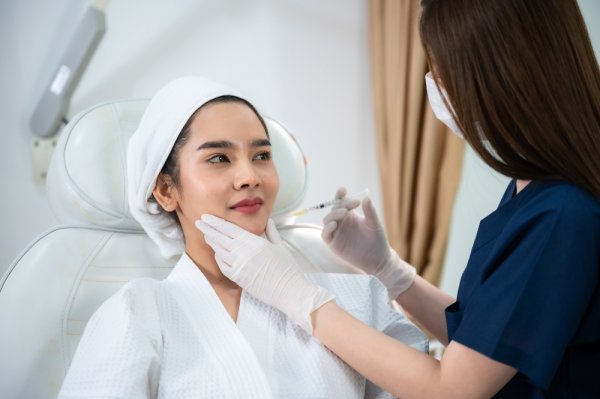 9 Rekomendasi Klinik Mesotherapy di Bandung Bantu Kamu Tampil Lebih Percaya Diri (2023) 