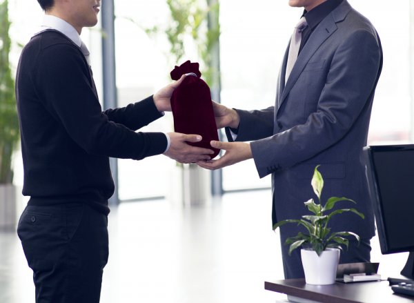 Bosses Can Be Tough but They Love a Present as Much as the Next Person, so Here are 10 Official Gifts for Boss That are Practical and Useful (2019)