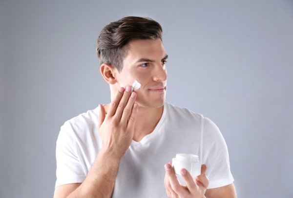 Men Don't Need to Neglect Skincare: Discover the Best Face Creams for Men for a Healthy and Radiant Facial Skin (2023)