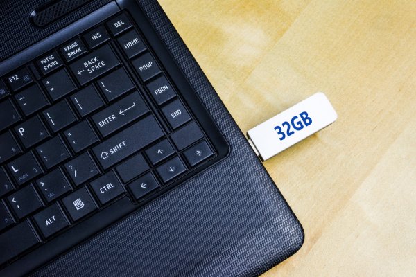 Backup and Share Your Important Data with Ease, Security and Confidence: Check out the Top 32GB Pen Drives Currently Available in India and Everything You Need to Know About Them Before Buying One (2022)