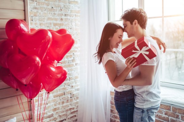 The Best Gift for My Husband on Valentine Day Want to Show Him How Much He's Loved? 10 Gift Ideas and Romantic Ideas to Mark V Day