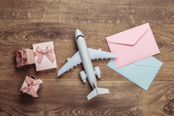 30 gợi ý tặng quà cho bạn đi nước ngoài ý nghĩa nhất (năm 2022)! Phiên bản mới nhất được lựa chọn bởi các chuyên gia quà tặng