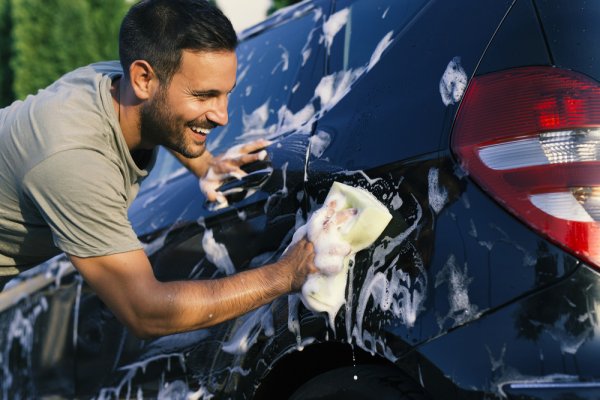 Mách bạn 10 dung dịch rửa xe tốt nhất hiện nay cho "xế yêu" (năm 2022)