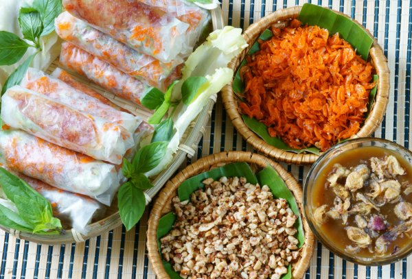 Gợi ý 10 món đồ ăn vặt Sài Gòn được giới trẻ yêu thích (năm 2021)