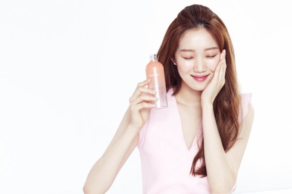 यह कोई रहस्य नहीं है कि कोरिया से सर्वश्रेष्ठ, नवीन उत्पाद आते हैं। कोरियाई सौंदर्य उत्पादों की खोज करने के लिए निचे सूचि पढ़े जो आपकी त्वचा की देखभाल के खेल में आपकी मदद करेगा (2019)