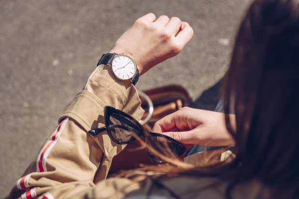 女性に人気のカジュアル腕時計 レディースブランドランキングTOP10【2022年最新版】 | ベストプレゼントガイド