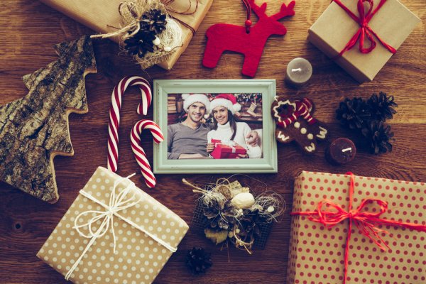 10 Fabulous Gifts for Husband this Christmas and the Joy of Giving Back (2018)