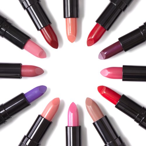13 Rekomendasi Lipstik YOU Siap Lengkapi Koleksi Lipstik yang Anda Punya (2023)