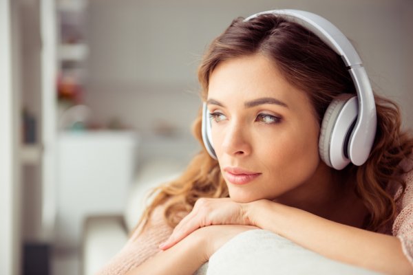 Take Your Music and Gaming Experience to the Next Level: Everything You Need to Know about Surround Sound Headphones and the Top 10 Surround Sound Headphones in India for a Truly Immersive Listening Experience (2020)