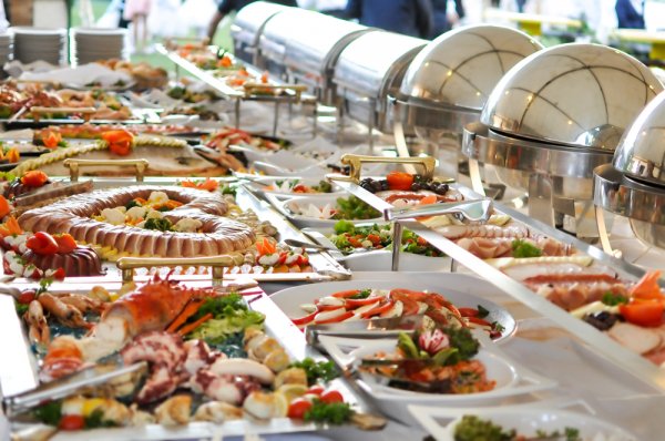 Bỏ túi 10 địa chỉ ăn buffet thỏa thích cho bạn chưa biết ăn buffet ở đâu ngon rẻ Hà Nội (năm 2022)