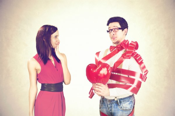 Gợi ý 10 món quà Valentine hài hước, dễ thương tặng bạn gái (năm 2022)