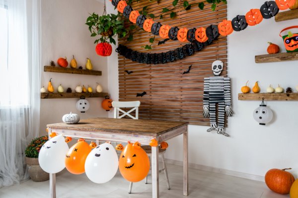 10 Rekomendasi Dekorasi Halloween agar Perayaan di Rumah Semakin Meriah (2023)