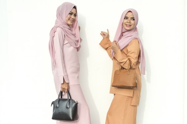 7 Style Gaun Hijab yang Membuat Anda Terlihat Lebih Modis