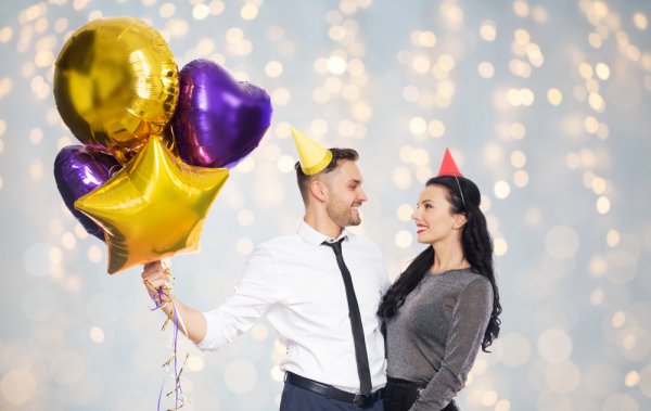 Wondering What to Get Him for His Birthday? Here are 10 Romantic Gifts for Boyfriend on His Birthday and Ideas to Make it a Spectacular Occasion