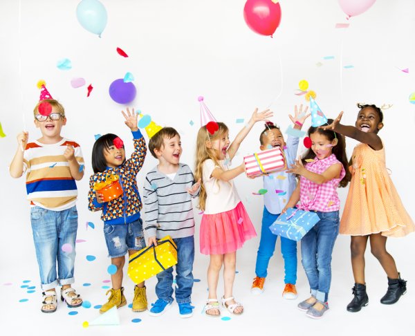 Make Your Little Guests Super-Duper Happy at Your Little One's Birthday: Quirky & Useful Party Favors for the 11-Year-Olds (2019)