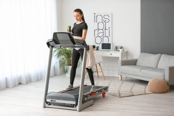 Olahraga di Rumah Saja dengan 15 Rekomendasi Treadmill Terbaik Ini! (2023)