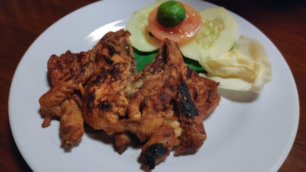 Menjelajahi Kelezatan Taliwang di Semarang: 7 Rekomendasi Restoran Ayam Bakar yang Memikat Selera! (2024)
